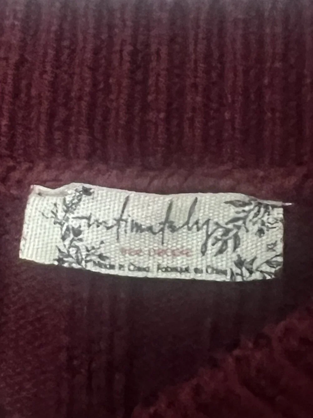 Free People Short + Sweet Burgundy Cable Knit Cropped Sweater XL.   V